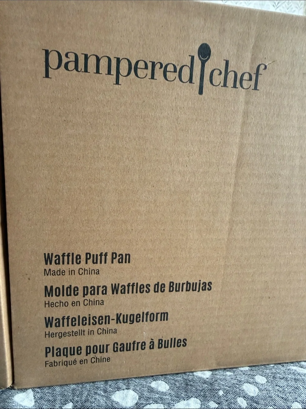 Pampered Chef Brown Waffle Puff Pan Box